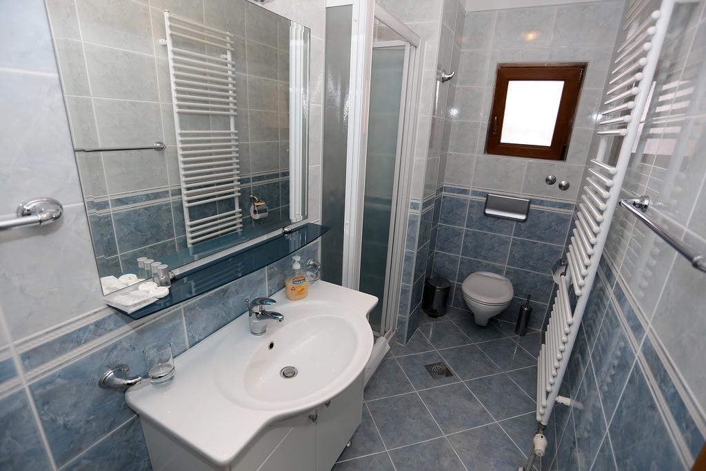Couette-café Ivana 3*